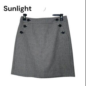 Ann Taylor Factory Women SZ 8 Black Houndstooth Button Accent Knee Skirt Lined